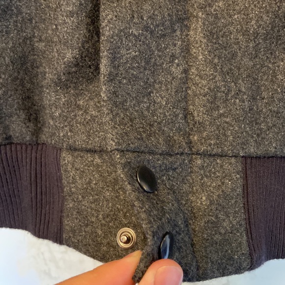 LIKE NEW NIKE Gray Wool Jacket Sz. S - Picture 4 of 7